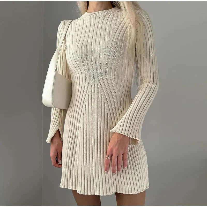 Kemetta™ – Robe Tricotée à Col Montant – Automne & Hiver